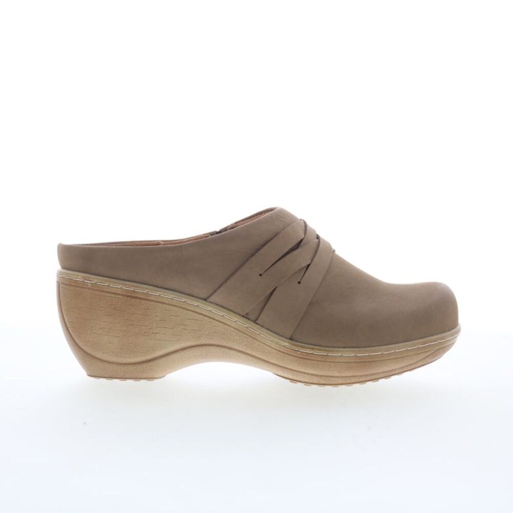 Softwalk Womens Mackay Brown Shoes (NWT)